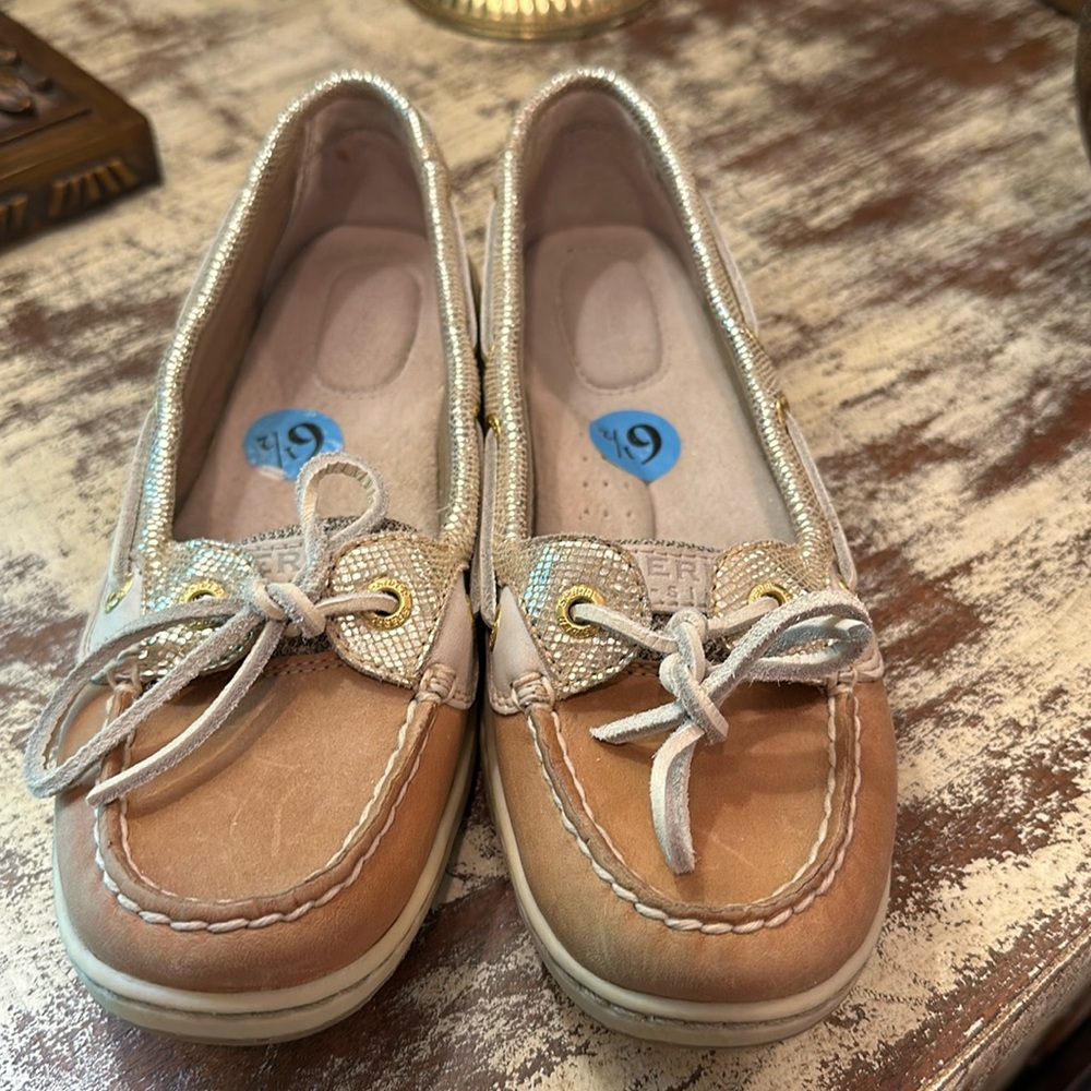 Perry Top Sider with metallic gold trim